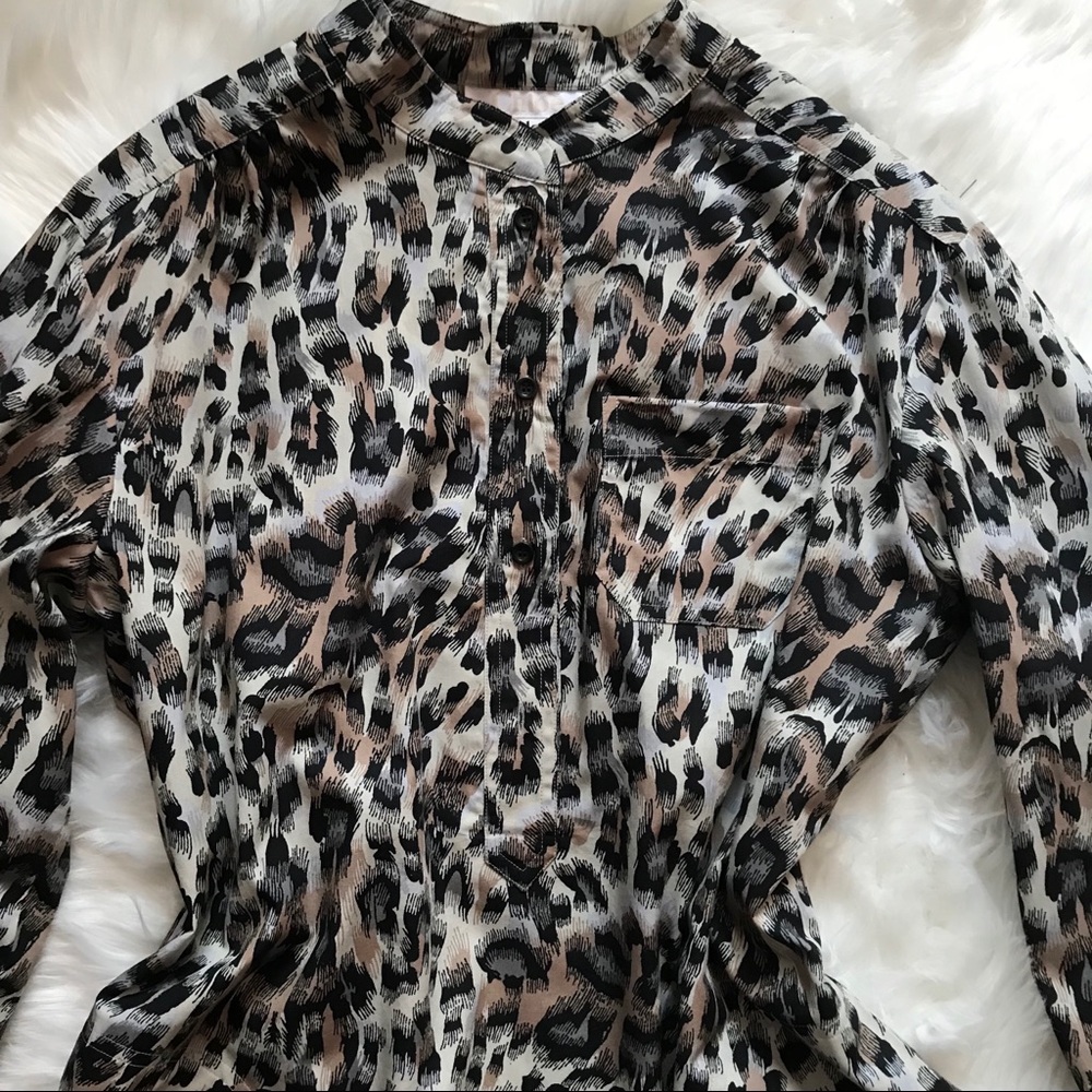 ⭕️SOLD⭕️ Authentic Chloe Leopard Print Blouse - Picture 2 of 8